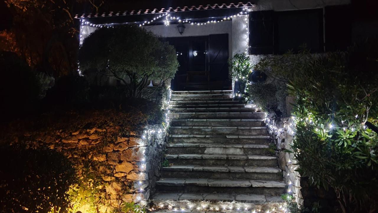 Apartamento Domaine Du Bois D'Amont Cabris Exterior foto